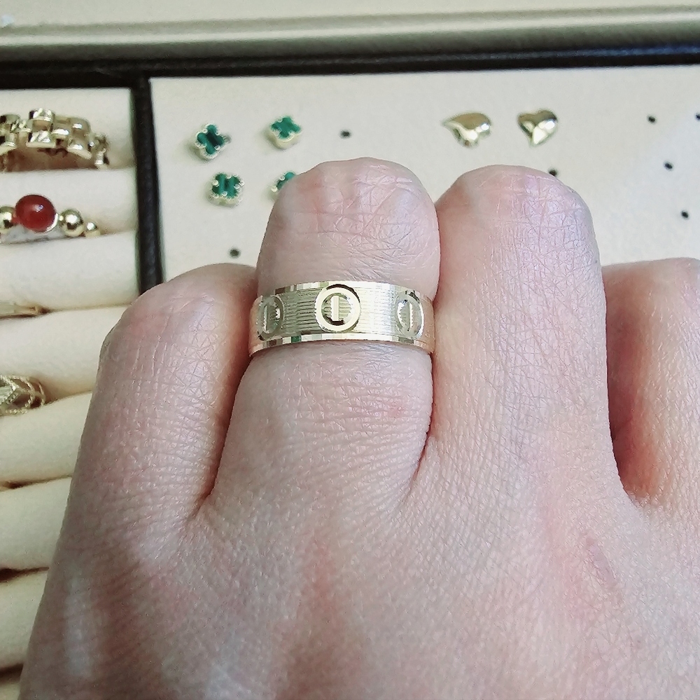 🪷18k Love Screw Ring- Size 6
